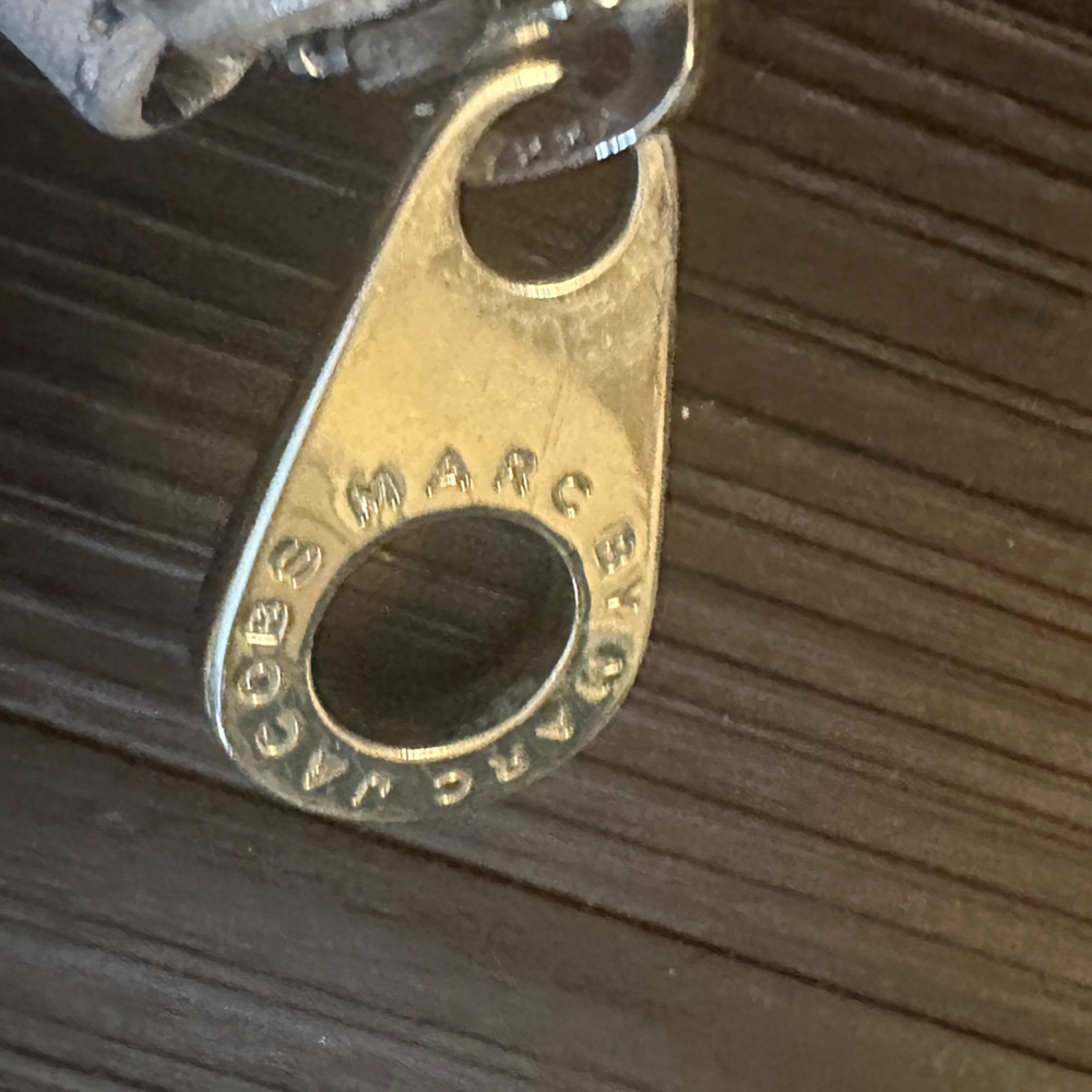 Pale gray grained leather Marc Jacobs Totally Turnlock Terre Tote shoulder bag - Picture 9 of 15